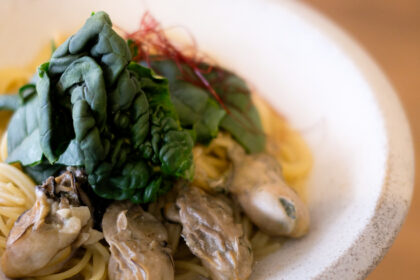 （期間限定）牡蠣とちぢみほうれん草のお醬油バター